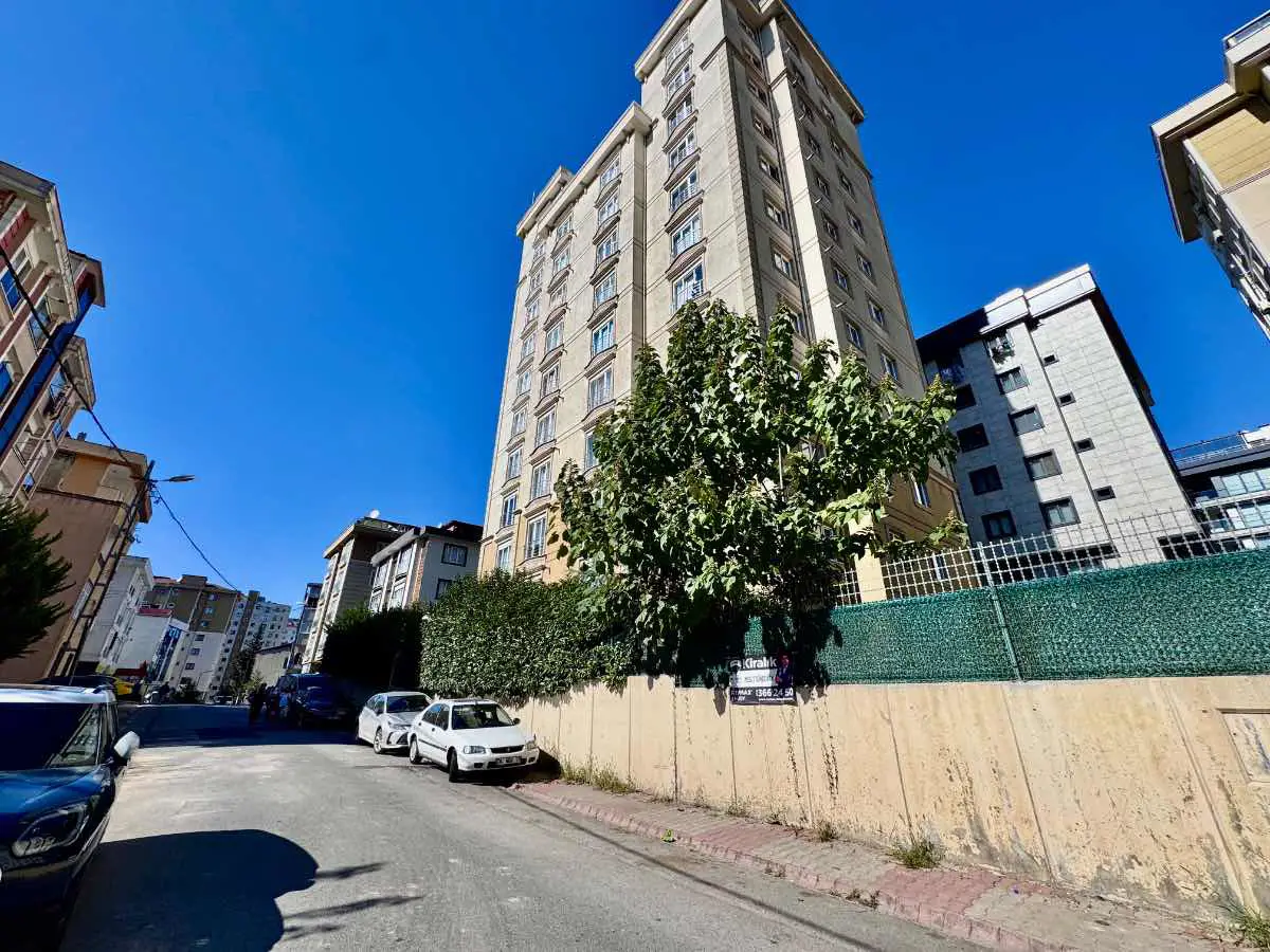 ŞERİFALİ'DE SİTE ÖZELLİKLİ 3+1 91M2 NET SATILIK DAİRE