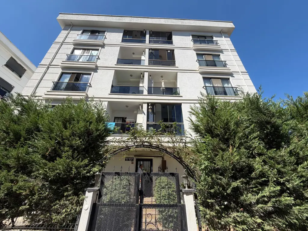 TUZLA MARİNAYA YÜRÜME MESAFESİNDE 3+1 DAİRE (EMİNEVİME UYGUN)