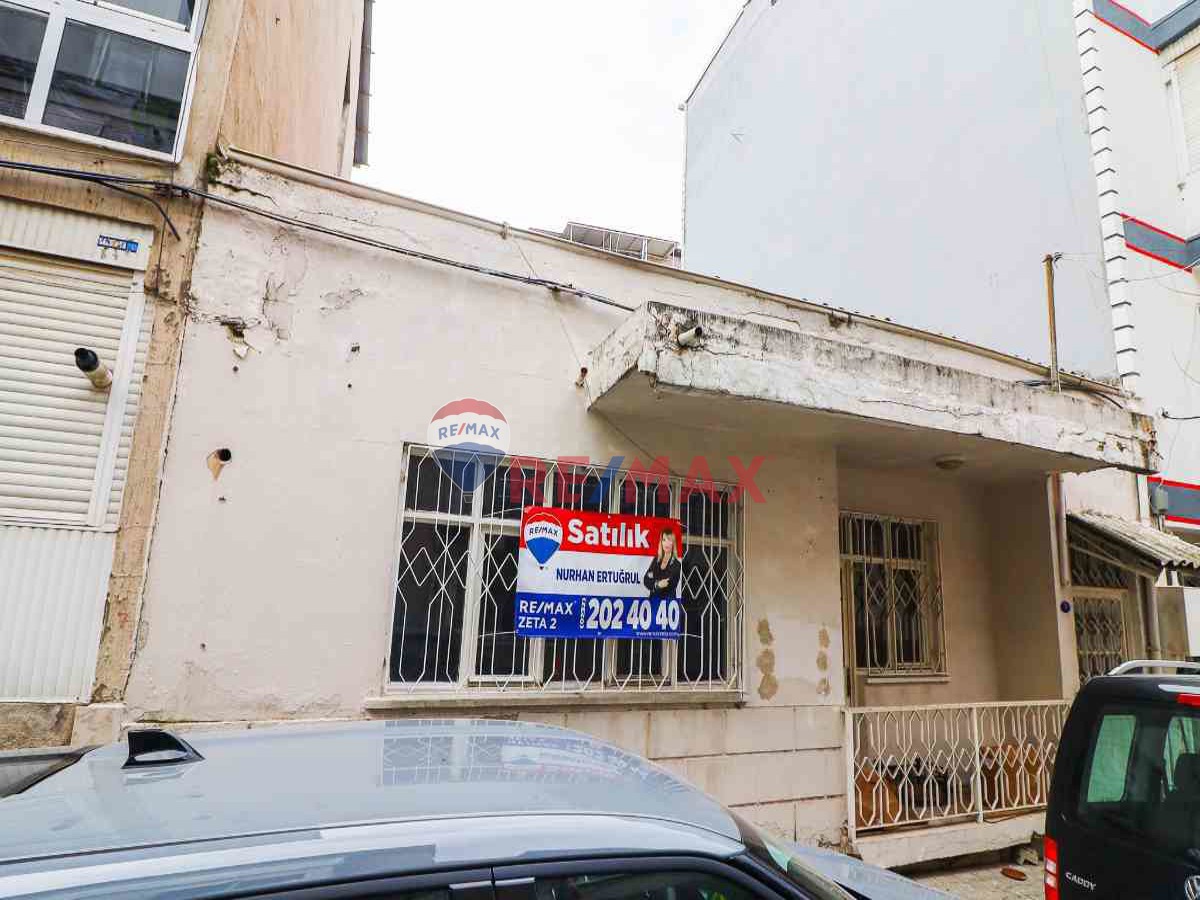 KARABAĞLAR BAHÇELIEVLER MAHALLESINDE İMARLI ARSA