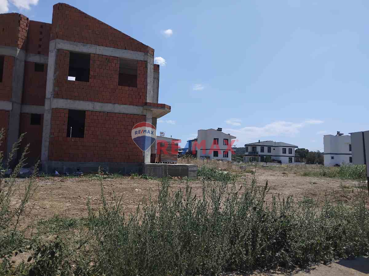 GÖMEÇ'TE DENIZE YAKIN 185M² İMARLI ARSA – YATIRIMLIK FIRSAT!