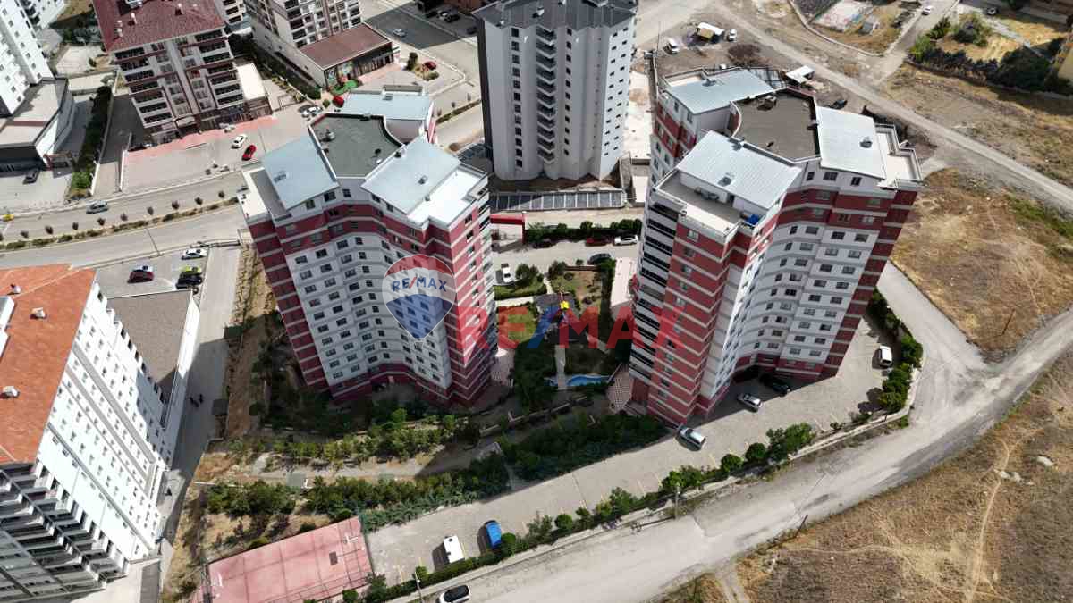 PURSAKLAR MSD SARAY EVLERİ'NDE SATILIK 6+1 YAPILI TERAS DUBLEKS