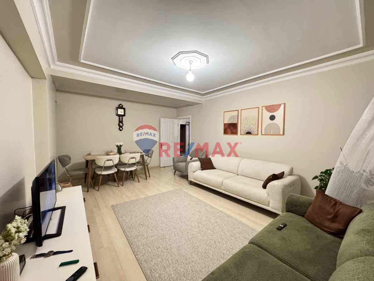 BEYLIKDÜZÜ BARIŞ MAHALLESI METROBÜSE YAKIN 3+1 TEMİZ YAPILI