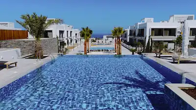 KIBRIS GIRNE ALSANCAK MEDITERRRA PROJESI SATILIK 2+1 BAHÇE KATI