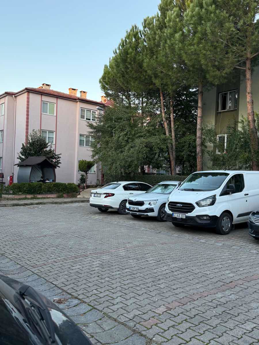İZMİT BAYINDIRLIK KALICI KONUTLARI 6.ADA KİRALIK 3+1 DAİRE