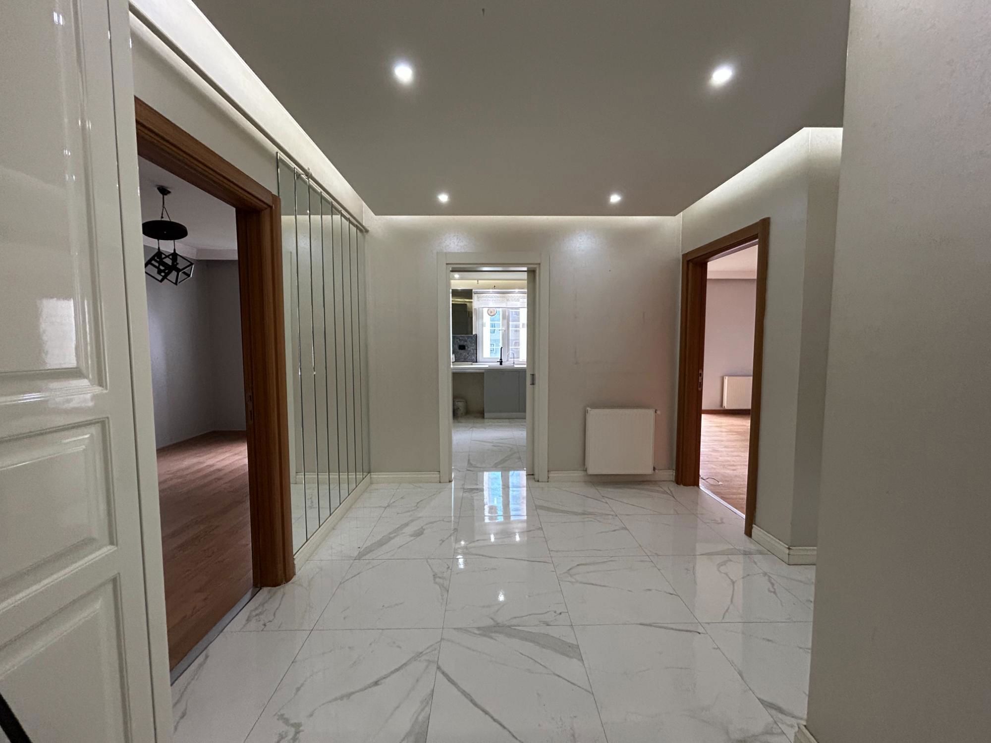 ÇEKMEKÖY AKASYA EVLERİ SATILIK 3+1 OTURUMA HAZIR ARA KAT DAİRE