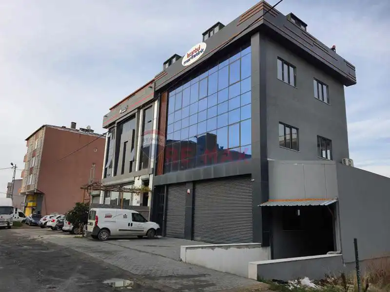 FERHATPAŞA YEDPA-DAĞYOLUNA YAKIN 1.000  M2 TEMİZ TİCARİ BİNA