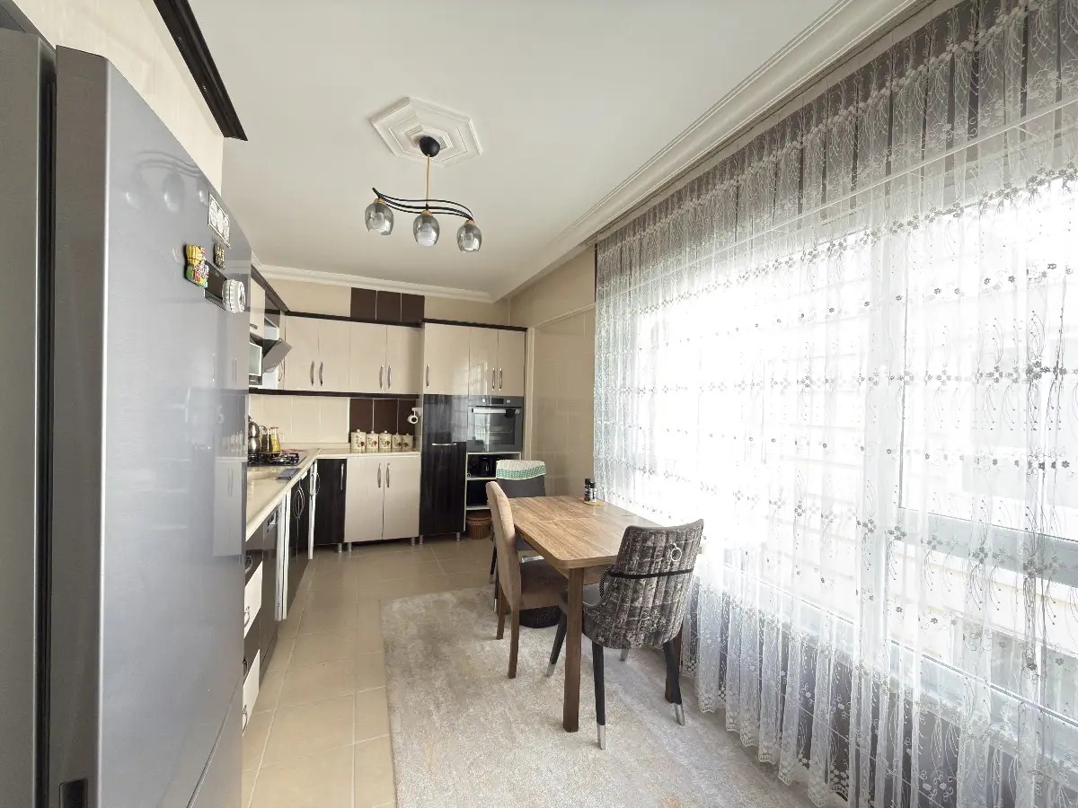 REMAX DOĞU' DAN SÜRSÜRÜ' DE SATILIK 3+1 ARA KAT DAİRE