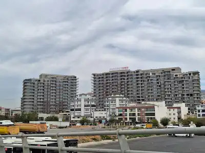 MENEMEN - ULUKENT'DE YÜCESOY STATÜ'DE 2+1 SATILIK DAIRE