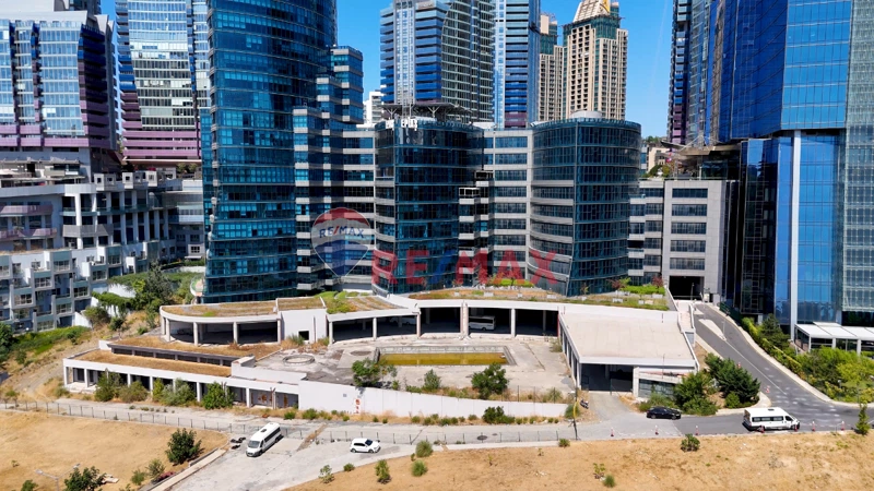 AĞAOĞLU MASLAK 1453 'TE 16.695 M2 KİRALIK KDV LI SHOWROOM & OFIS