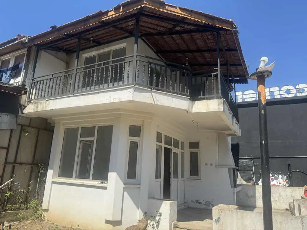 GÜNDOĞDU 44 EVLERDE 2+1 SATILIK BAHÇE DUBLEKS