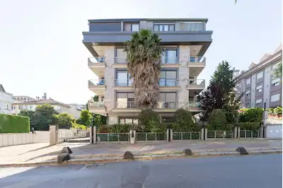 FLORYA ŞENLİKKÖY'DE *DENİZ MANZARALI-FULL TADİLATLI* 3+1 SATILIK