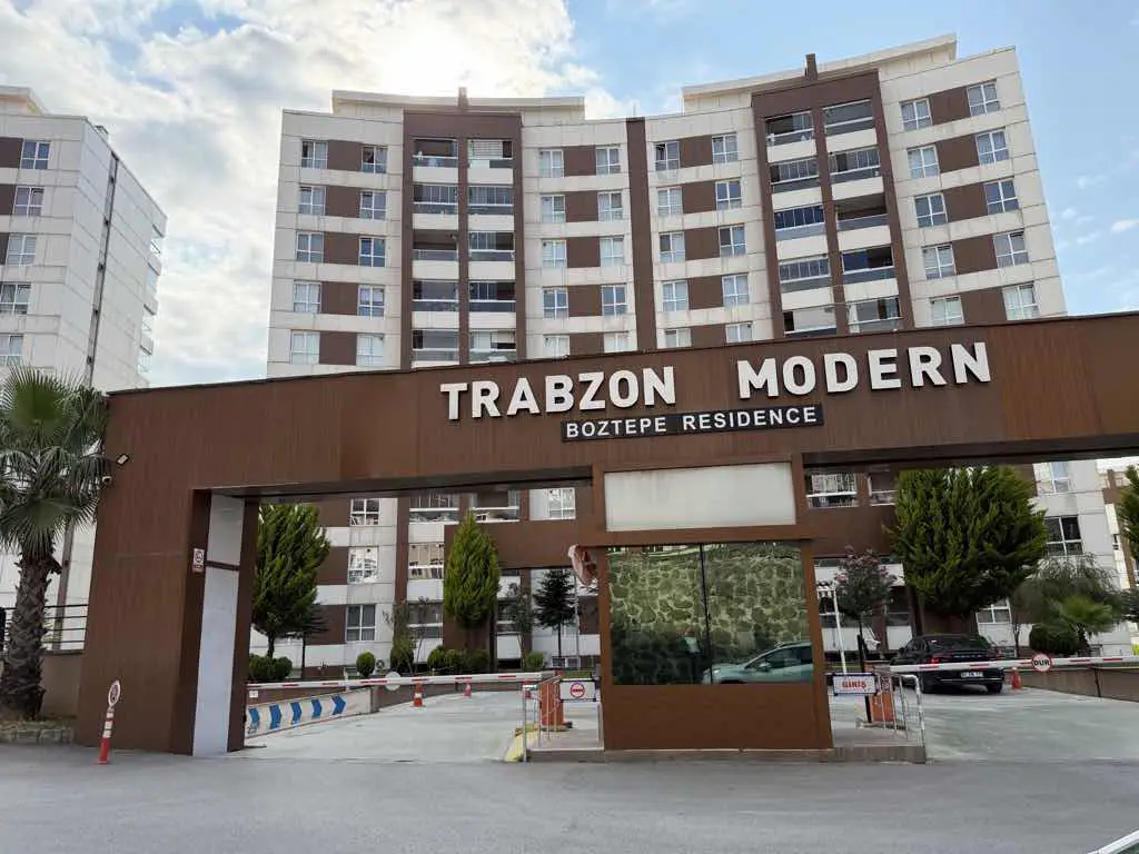 TRABZON ORTAHİSAR’DA 7. KAT 1+1 KİRALIK DAİRE | BALKONLU, KOMBİLİ, BOŞ