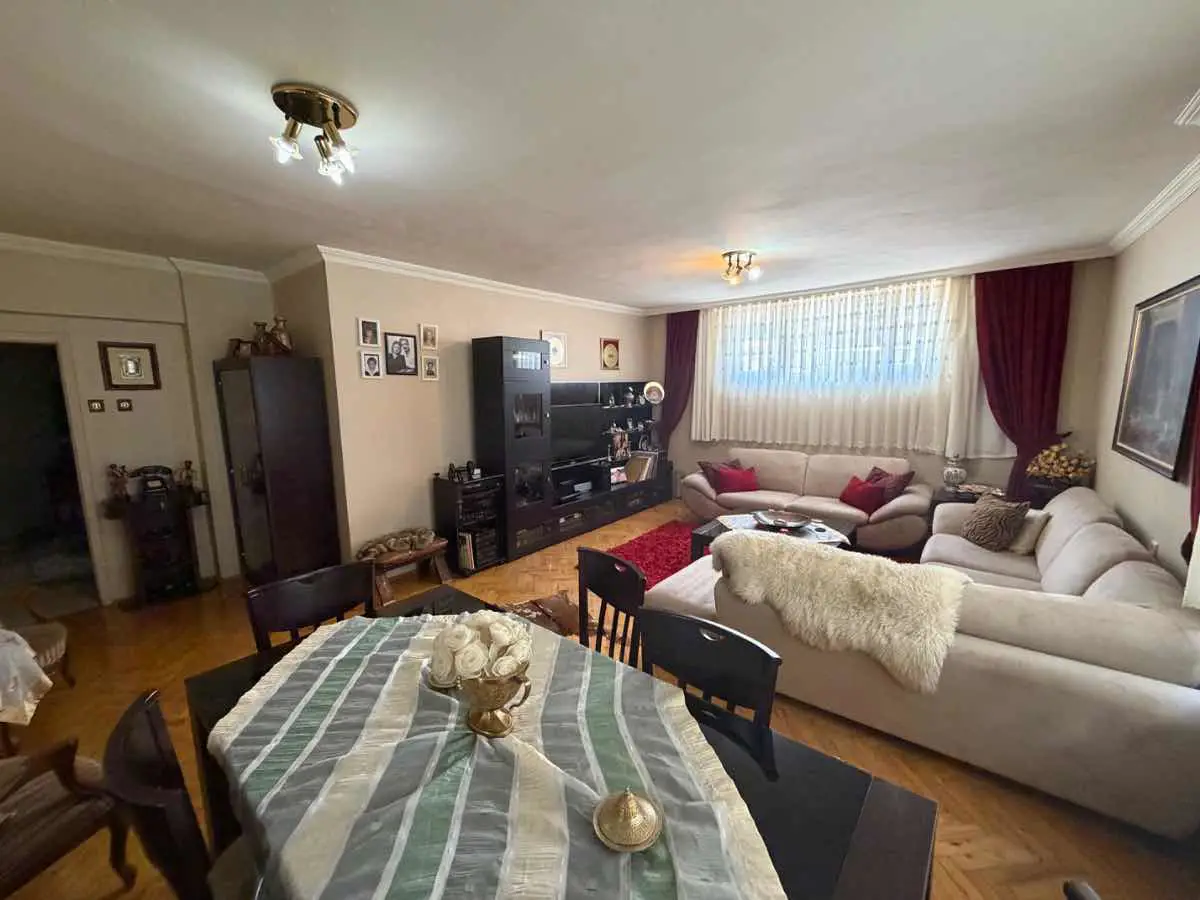 ÇANKAYA SİNAN CADDESİNDE SATILIK 3+1 DAİRE