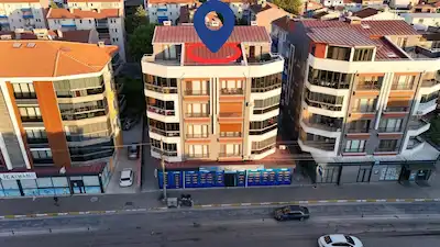 REMAX YAZ DAN PAŞALANINDA KİRALIK 2+1 DAİRE