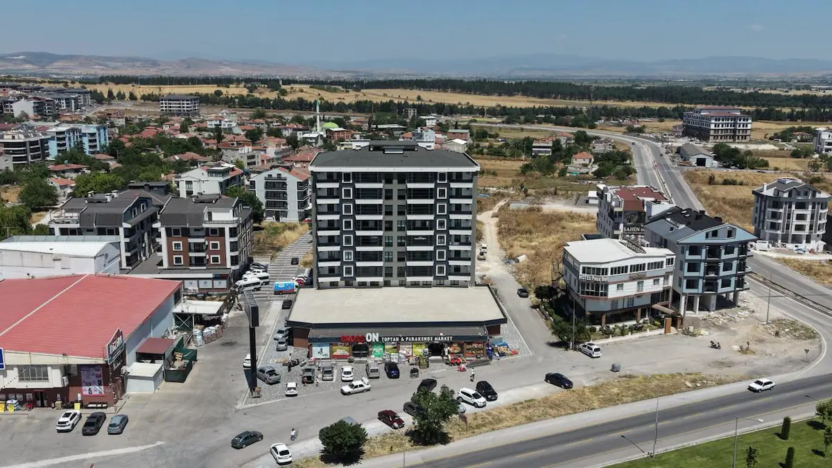 RE/MAX YAZ'DAN ÇAYIRHİSAR MAHALLESİNDE GROSS ON ÜSTÜ 3+1 KİRALIK DAİRE