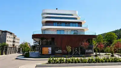 GÖKTÜRK AURA CITY 'DE MODERN MİMARİ, LÜKS YAŞAM VE EŞSIZ KONFORU BIR ARADA SUNAN 2 + 1