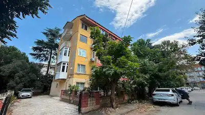 REMAX BEYAZ SOĞUKKUYU GENIŞ 3 + 1 KIRALIK DAIRE