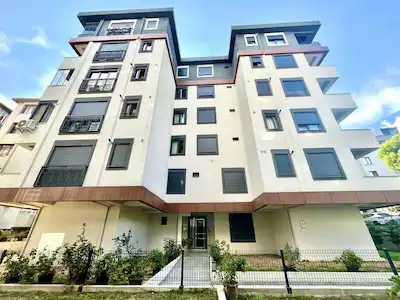 REMAX LEDA’DAN KARTALTEPE'DE GENÇ BİNADA, OTOPARKLI 2+1 SATILIK