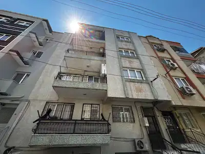 BUCA GÜVEN MAHALLESI'NDE KIRALIK 3+1 DAIRE