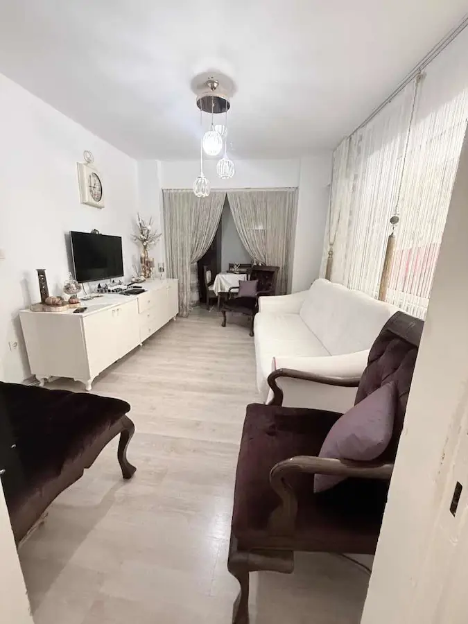 FERİT SELİM  PAŞA CADDESİNDE KAT MÜLKİYETLİ SATILIK DAİRE.
