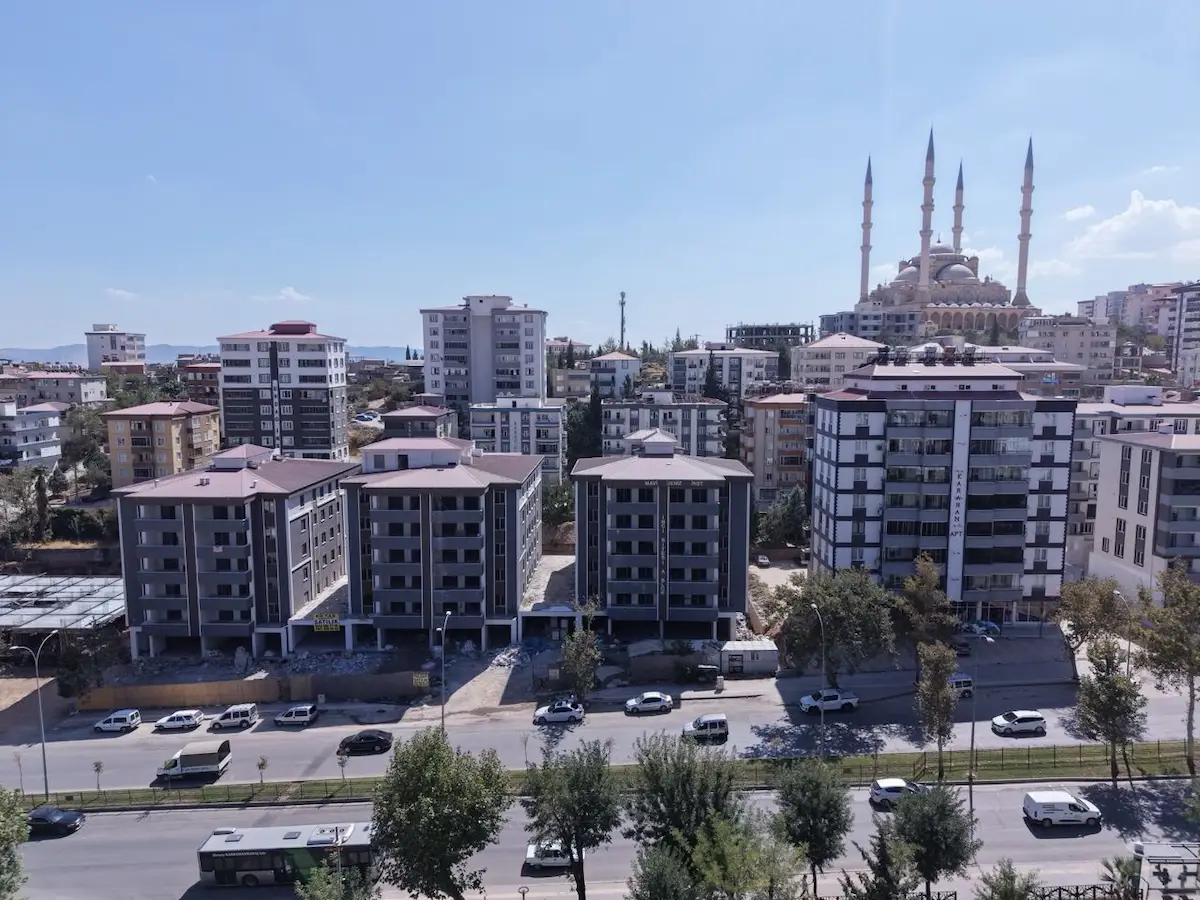 RE/MAX EDE'DEN ŞEKERDERE ANA CADDE ÜSTÜ SATILIK DÜKKAN