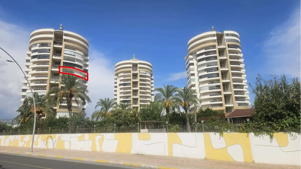 REMAX PALM'DEN FUATMOREL MAH. LEMONTRİ SİT.'DE PRESTİJLİ 4+1