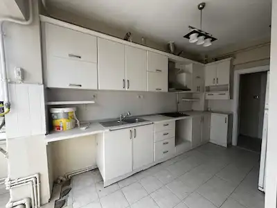 ADAPAZARI YENİGÜN MAH’DE ASANSÖRLÜ 3+1 DAİRE