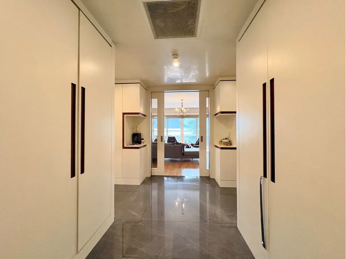 BATI ATAŞEHİR TRIO KONUTLARI’NDA KOMPLE YENİLENMİŞ SATILIK LÜKS 4+1 DAİRE 2