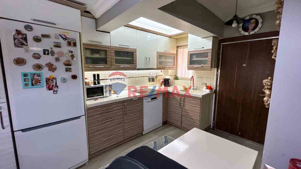 EDREMIT TAHTAKUŞLAR DENIZE 150 MT. SATILIK 3+1 VILLA