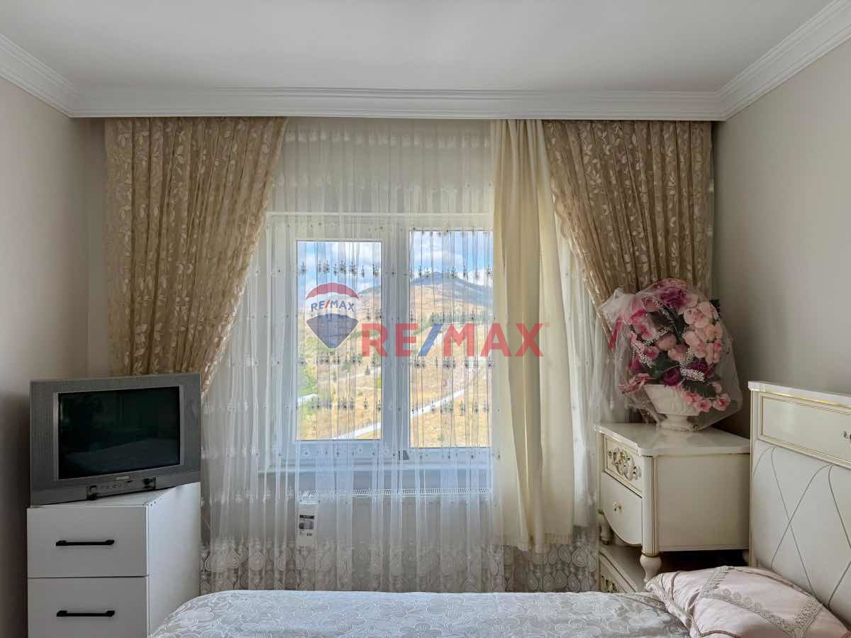 MAMAK DERBENT ZİRVE TOKİ KONUTLARI ARAKAT SATILIK 3+1