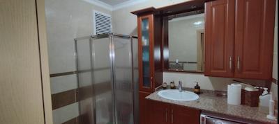 ALİAĞA MERKEZDE ARA KAT 3+1 SATILIK DAIRE