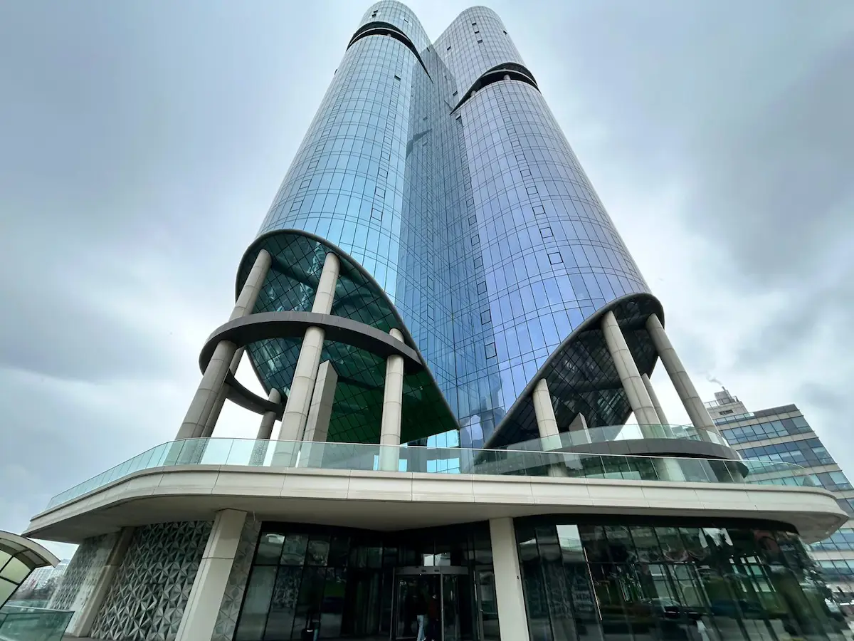 ATAŞEHİR AVRUPA OFFİCE'DE PRESTİJLİ-MOBİLYALI KİRALIK OFİS