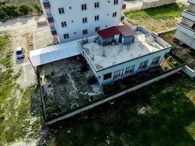 MERKEZI KONUMDA LÜKS BAHÇELI AVANTAJLI SATILIK 4+1 MÜSTAKIL EV