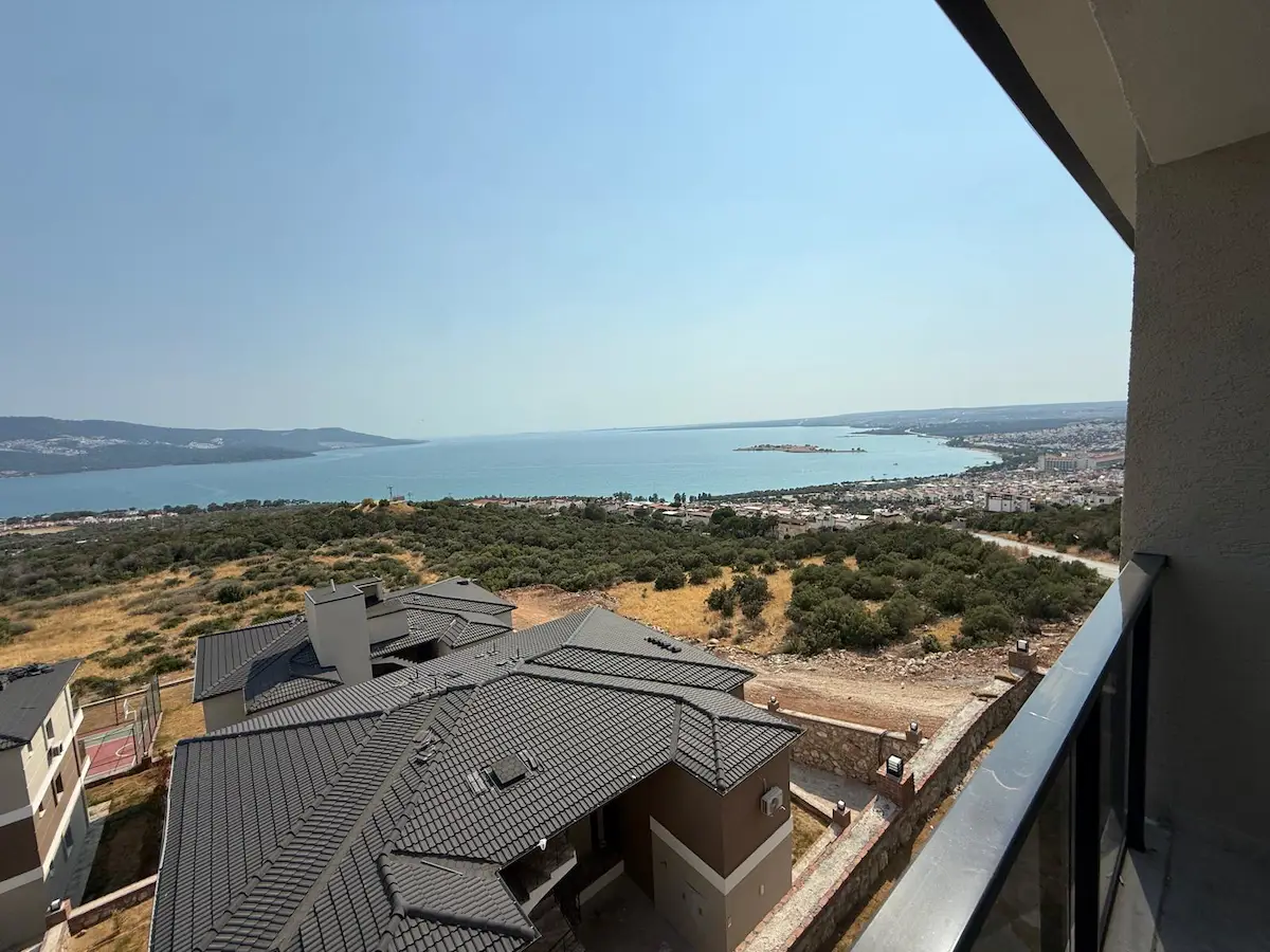 RE/MAX COOL'DAN AKBÜK AKAN DELUXE'TE 2+1 LÜKS DAİRE