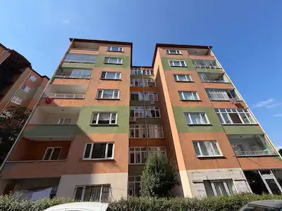 ÇAYIROVA ALPASLAN SİTESİNDE 3+1 GENİŞ 120 M2 KIRALIK DAİRE.