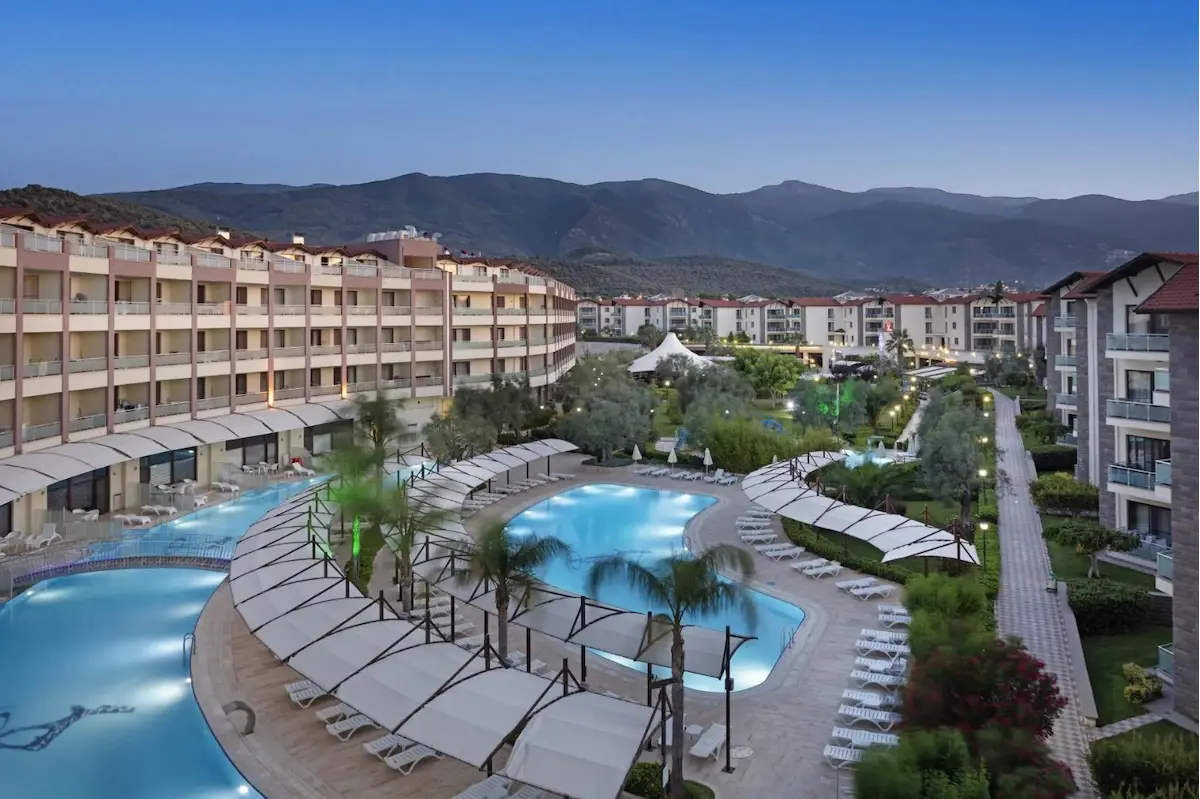 HATTUŞA GÜRE ASTYRA TERMAL RESORT’TA 2. HAFTA KIRMIZI DÖNEM 2+1 DEVRE TATİL