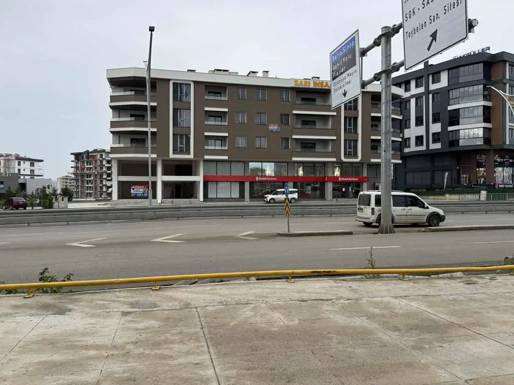 YENİ YAPILAN AVM KARŞISI RECEP TAYYIP ERDOĞAN BULVARINA CEPHE ZİRAAT BANKASI YANINDA KİRALIK DÜKKAN