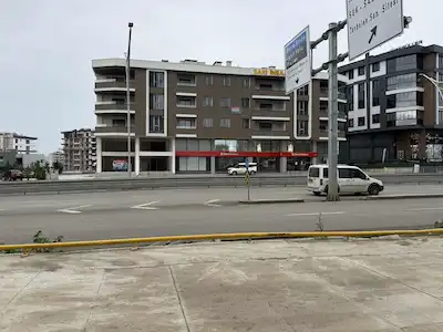 YENİ YAPILAN AVM KARŞISI RECEP TAYYIP ERDOĞAN BULVARINA CEPHE ZİRAAT BANKASI YANINDA KİRALIK DÜKKAN