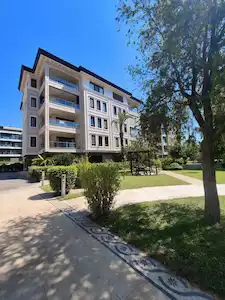 KADI KONAKLARI’NDA MUHTEŞEM 4+1 KİRALIK ARA KAT
