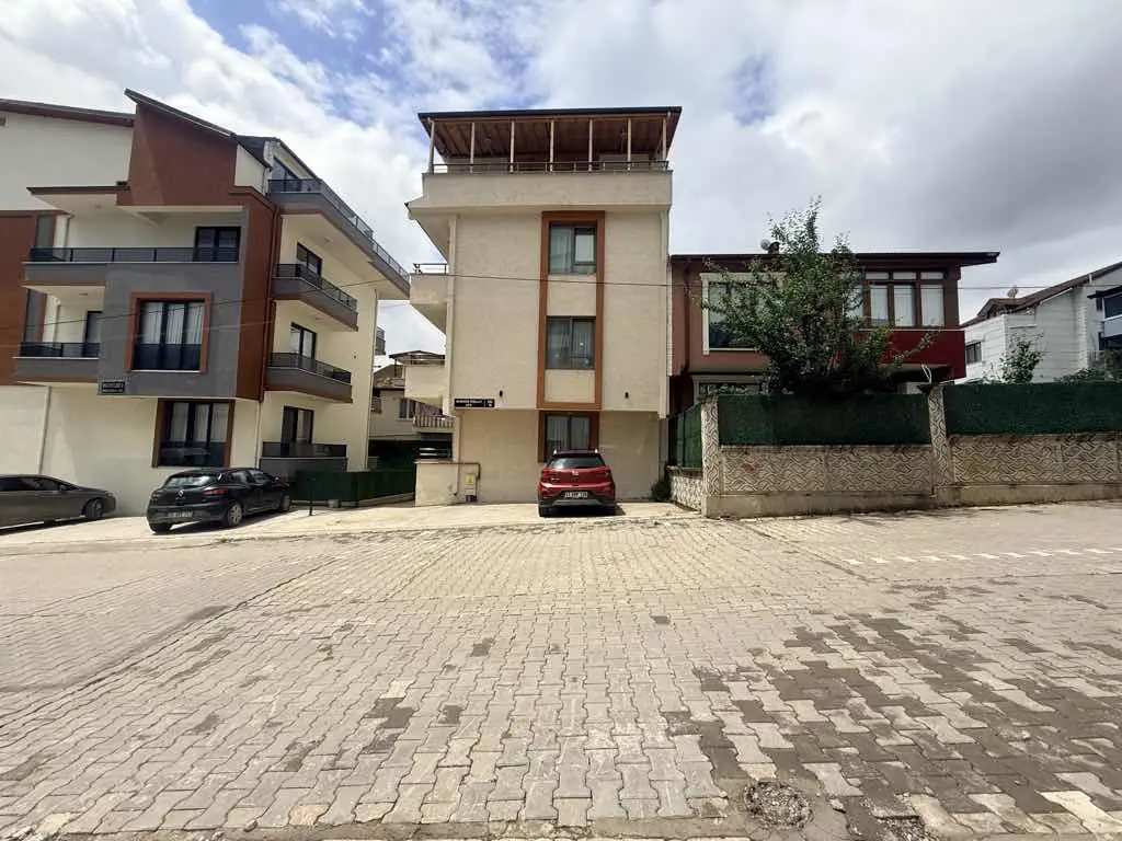 YEŞİLYURT MHDE EŞYALI SATILIK FIRSAT YATIRIMLIK 2+1 DAIRE
