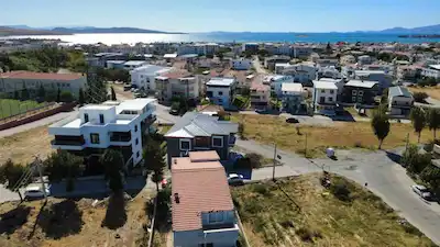 ŞAKRAN'DA 2+1 CAM BALKONLU SATILIK DAIRE