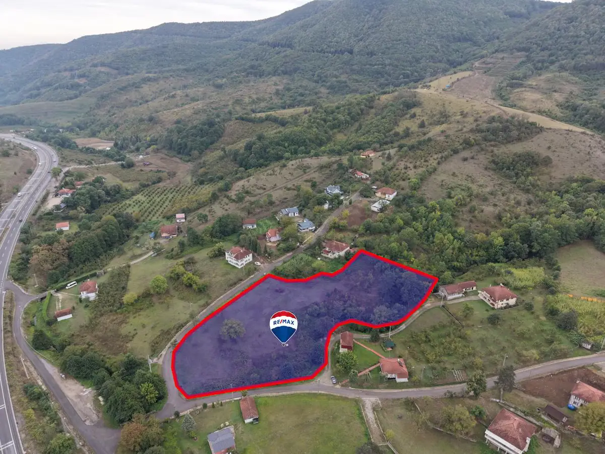 REMAX DIADAN HENDEK ÇUKURHAN DA 7284 M2 KÖY IMARLI BAHÇE