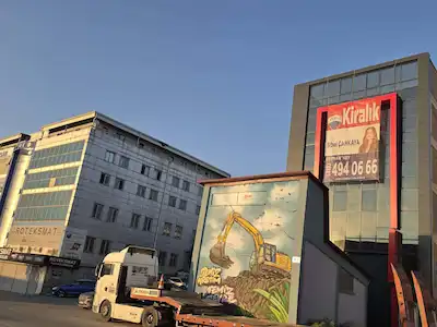 OSTİM UZAY ÇAĞI CADDE ÜZERİ 1.800 M² KİRALIK KURUMSAL İŞYERİ