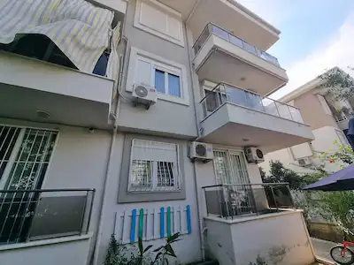 SARILAR’DA 2+1 ARA KAT KİRALIK DAİRE