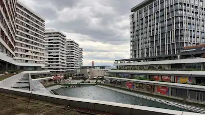 REMAX BEYAZ DOWNTOWN KIRALIK MEDIKAL OFIS 2+1 107 M2
