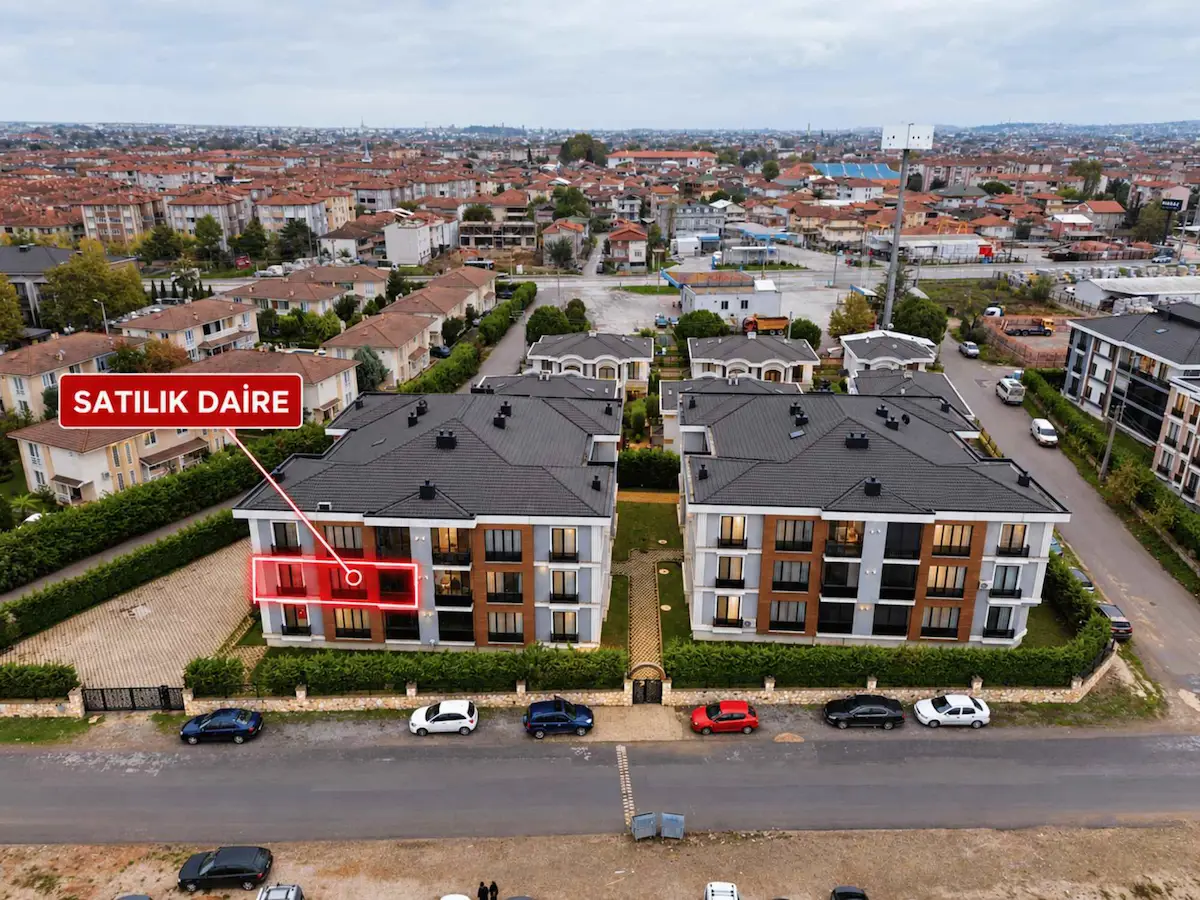 ADAPAZARI TEKELER CİHANGİR SİTESİ'NDE SATILIK GENİŞ 3+1 DAİRE