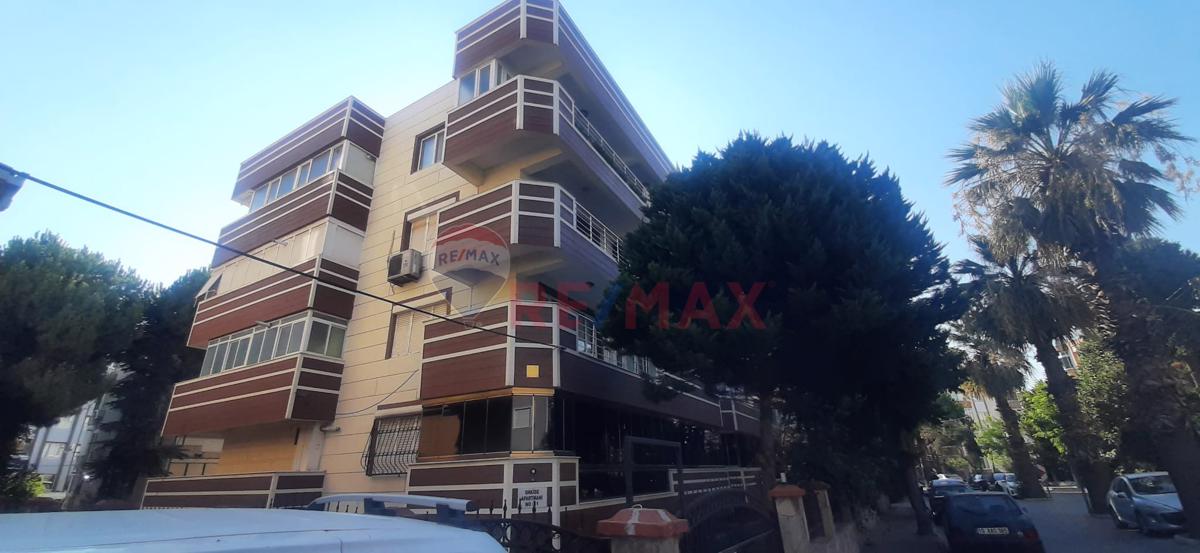 ALIAĞA K.DIRIK MH.AŞIKLAR YOLU CD.DE SATILIK 3+1 GENIŞ DAIRE