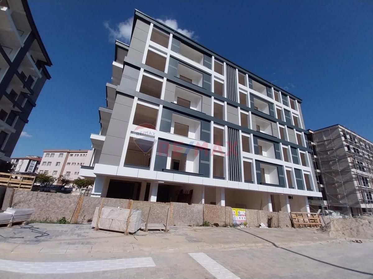 TEKİRDAĞ ÇORLU HATİP MH. MERKEZİ LOKASYONDA SATILIK 3+1 DAİRE