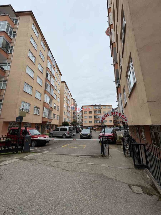 TANJANTLA SAHİL YOLU ARASINDA SİTE İÇİ ASANSÖRLÜ OTOPARKLI DAİRE