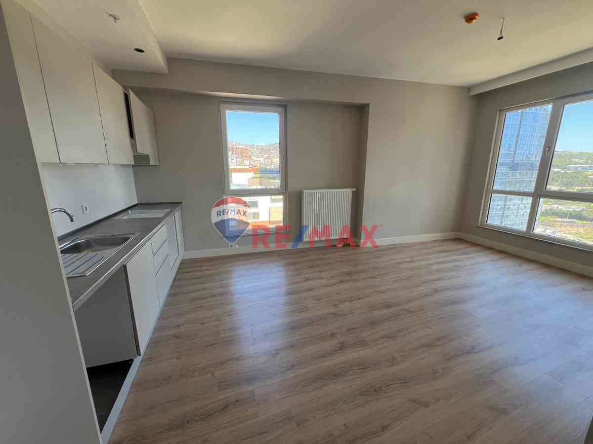 MALTEPE DELUXIA PARK RESIDENCE'DA KİRALIK 1+1 SIFIR DAIRE